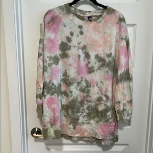 Tie-Dye Sweatshirt in Pink and Green